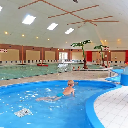12 Person Group House Villa