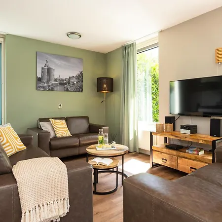 In With South-facing Garden Villa Andijk