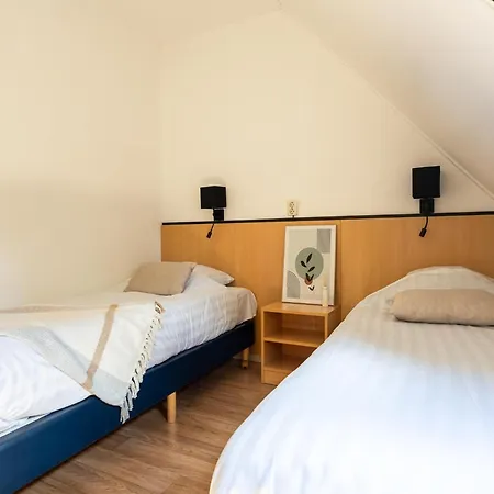 In With South-facing Garden Villa Andijk