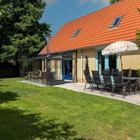 In With South-facing Garden