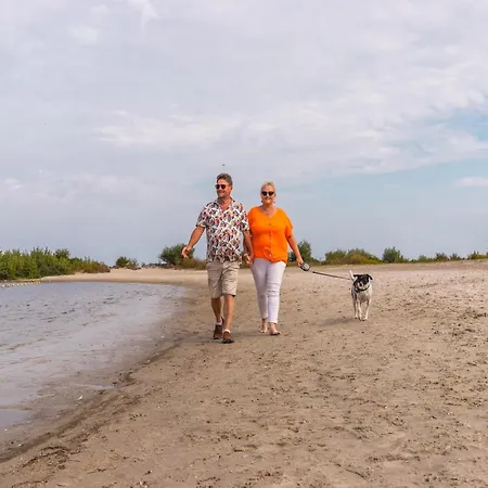 In With South-facing Garden Villa *